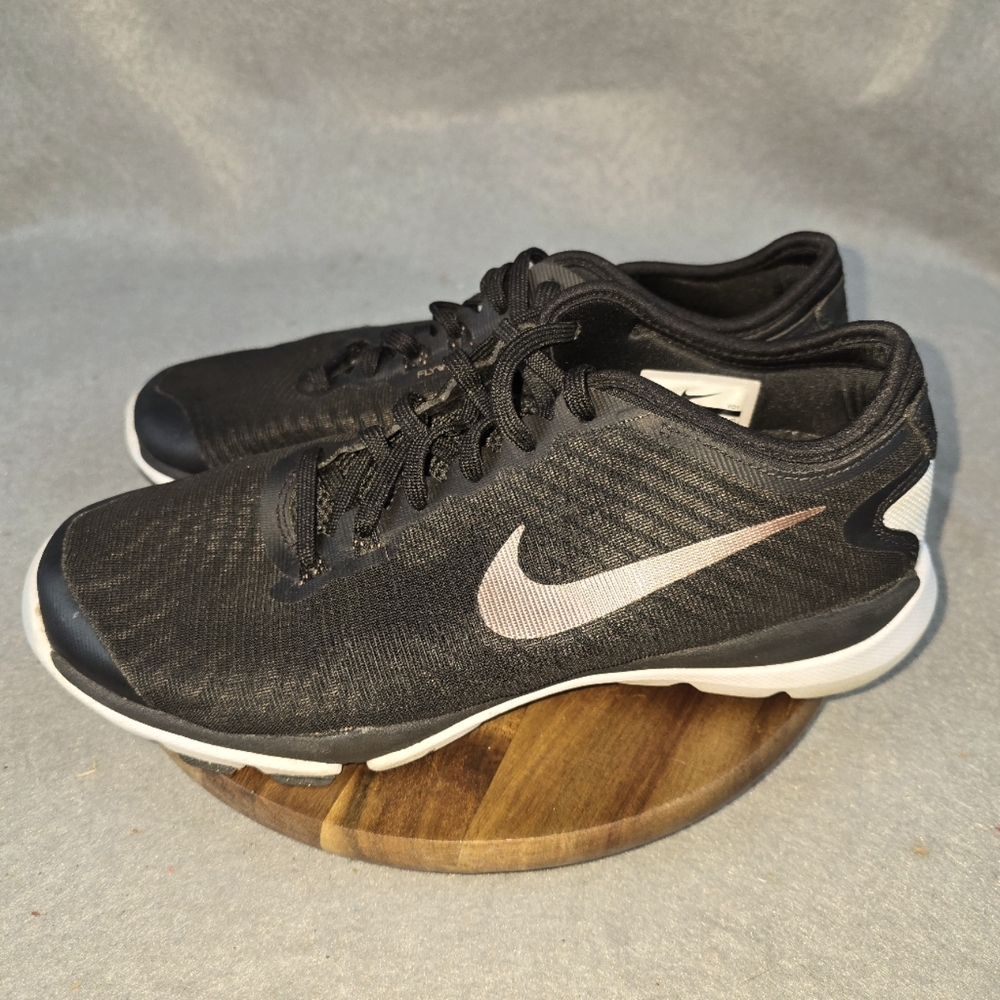 Women's Shoes Nike Training Flex tr6 Black/ Rose Gold size 7